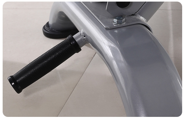 Handle for easy movement
Rubber handle wraps the stainless steel handle without shaking.